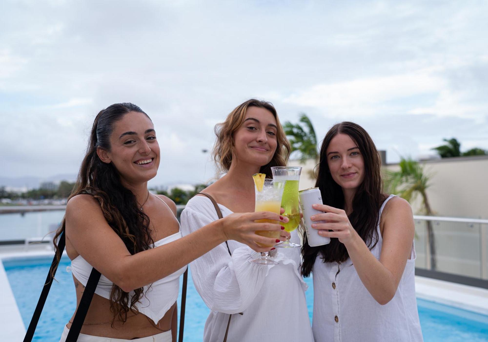 Belmoral Corporate Suites (Adults Only) Таунсвил Екстериор снимка