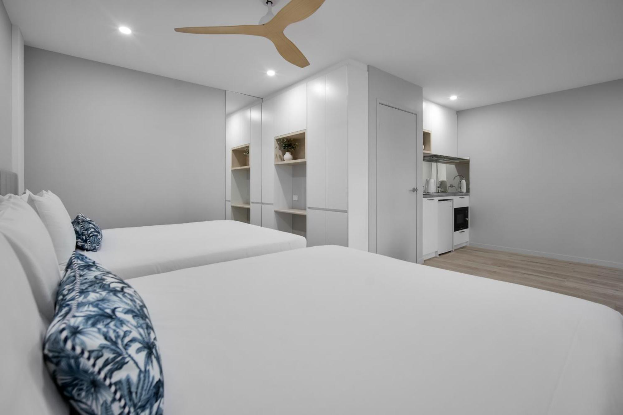 Belmoral Corporate Suites (Adults Only) Таунсвил Екстериор снимка